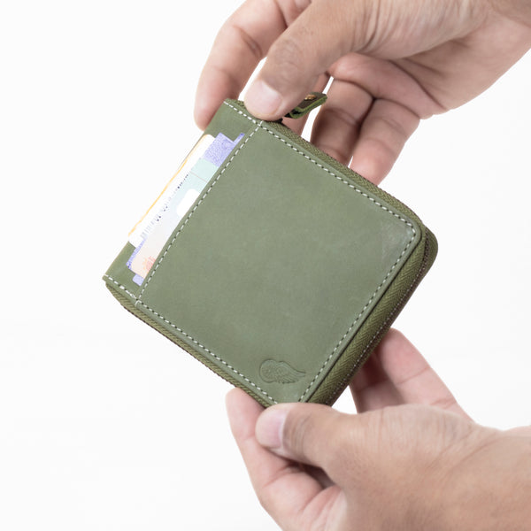 Stylish Tan Genuine Leather Zipper Wallet with ID Window & Card Slots